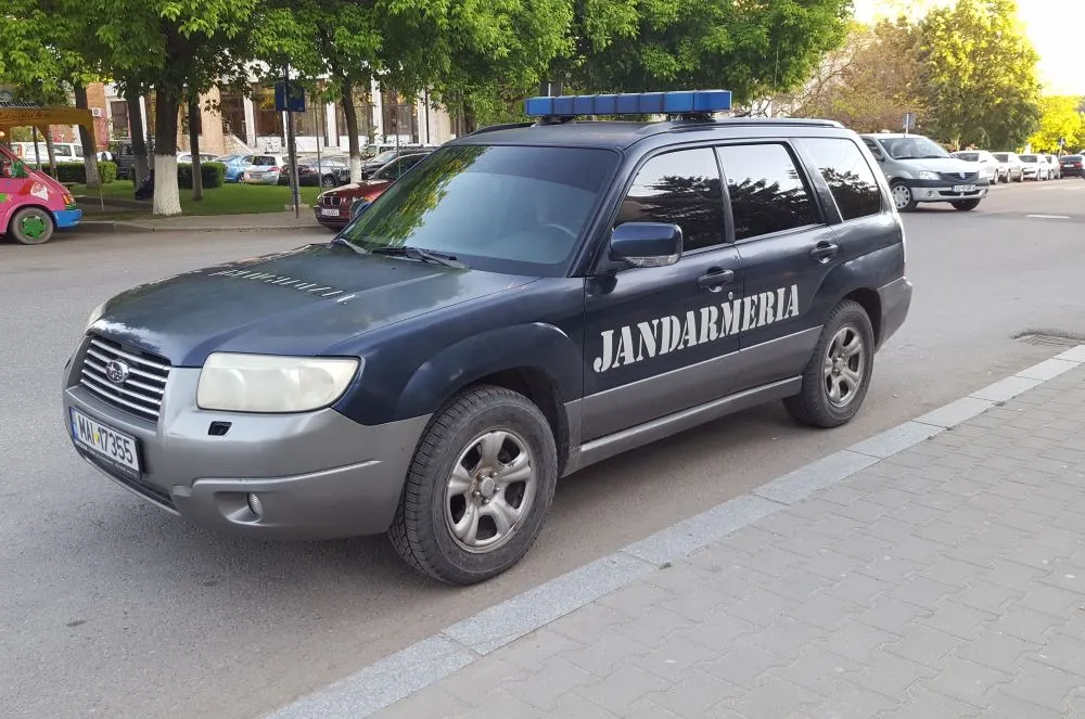22 de tineri călărășeni au fost prinși de jandarmi cu droguri, doar în luna mai a.c.