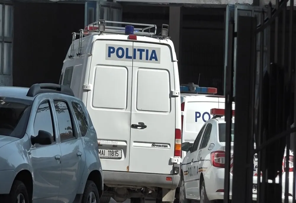 12 persoane au fost prinse în flagrant de polițiști săptămâna trecută