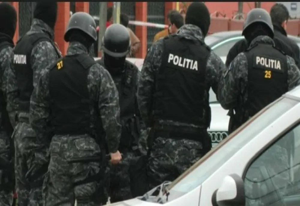 VIDEO Percheziții în Călărași. Grup infracțional specializat în trafic de minori destructurat