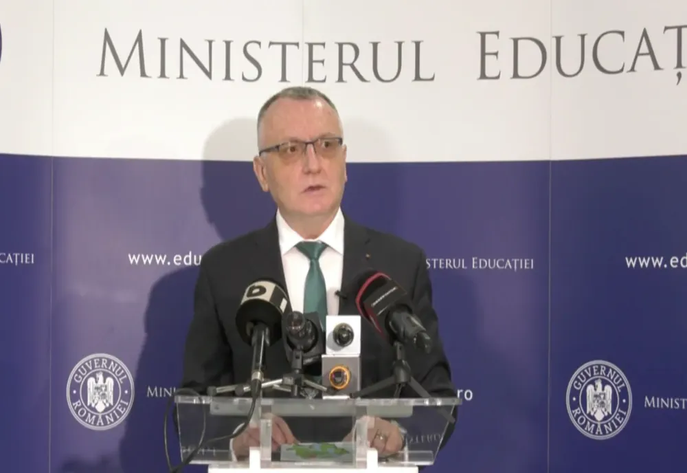 Modificări majore în sistemul de învățământ - Cresc salariile profesorilor