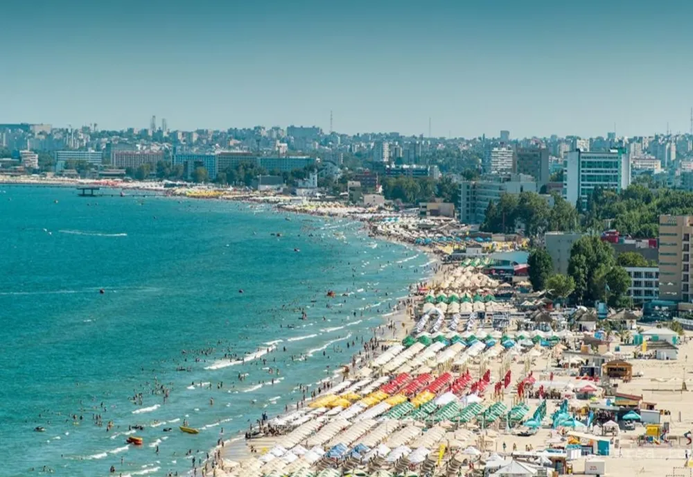 Dezastru pe litoral. Neregulile și amenzile se țin lanț