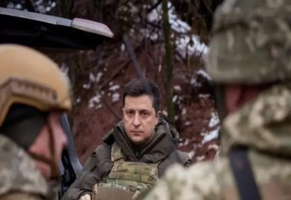 Război în Ucraina - Ziua 227: Podul lui Putin din Crimeea, în flăcări! Zelenski avertizează: "Încep să își pregătească societatea. Asta e foarte periculos" 