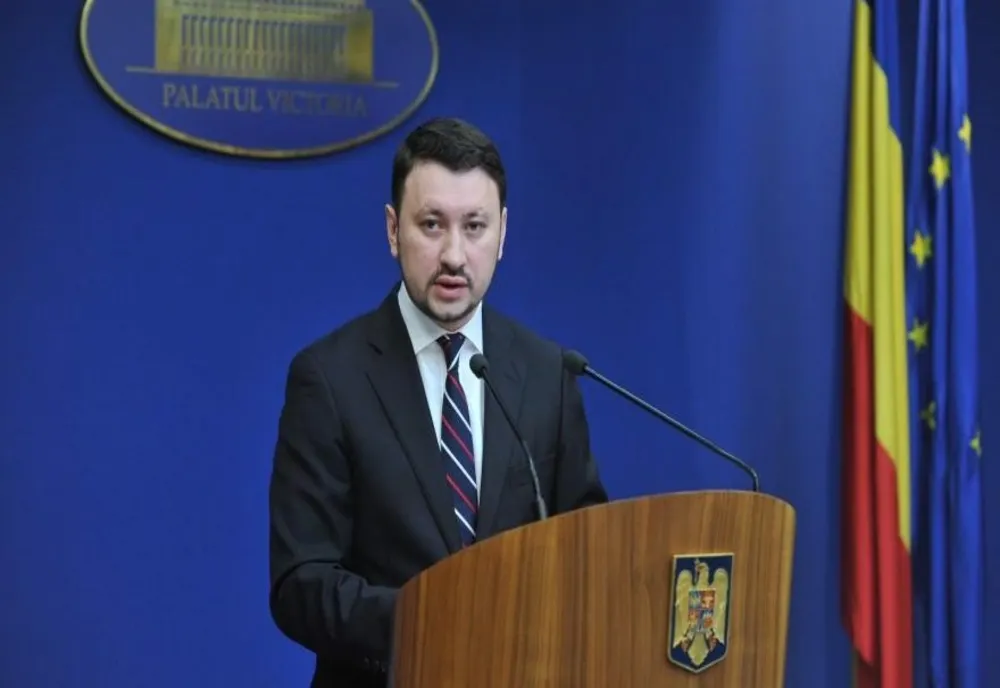 Ministrul Mediului, Mircea Fechet, a ajuns pe litoral: ”Am vrut să trag un semnal de alarmă despre prezenţa plasticului în cursurile de apă din România”