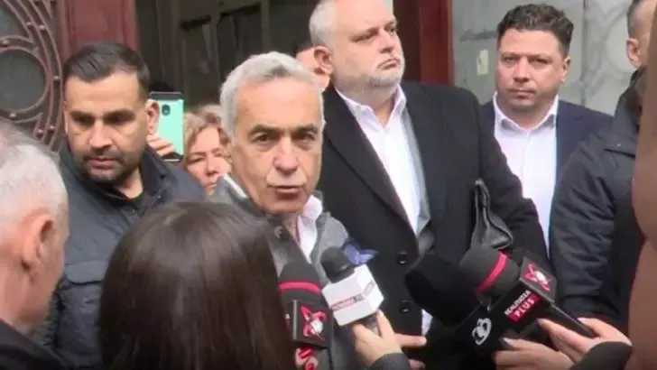 Călin Georgescu, mesaj crucial pentru români, la ieșirea din instanță: „Nu mai există astăzi democrație în România, a fost redusă la o colonie obedientă, golită de memorie și tăcută de frică”