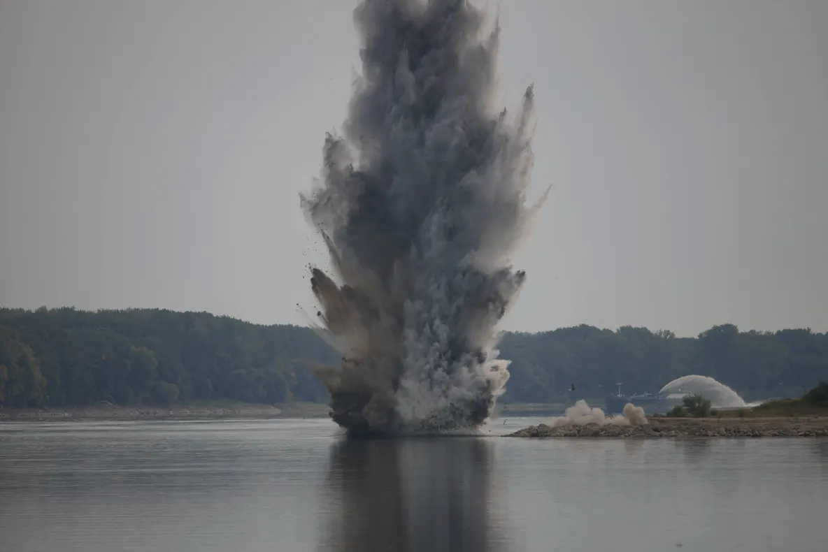 Miruţă: Stânca din apropierea braţului Bala a fost dislocată; s-au folosit 180 de kilograme de explozibil