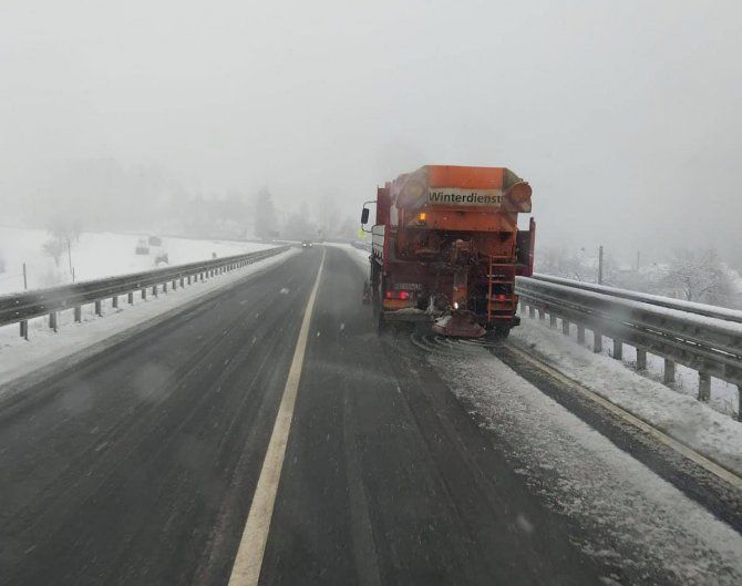 Autostrada A2 a fost închisă pe tronsonul Drajna - București