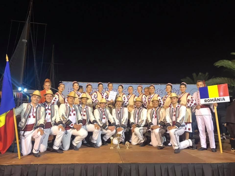 Ansamblul Bărăganul a câștigat marele trofeu al Festivalului Neos Marmaras Grecia