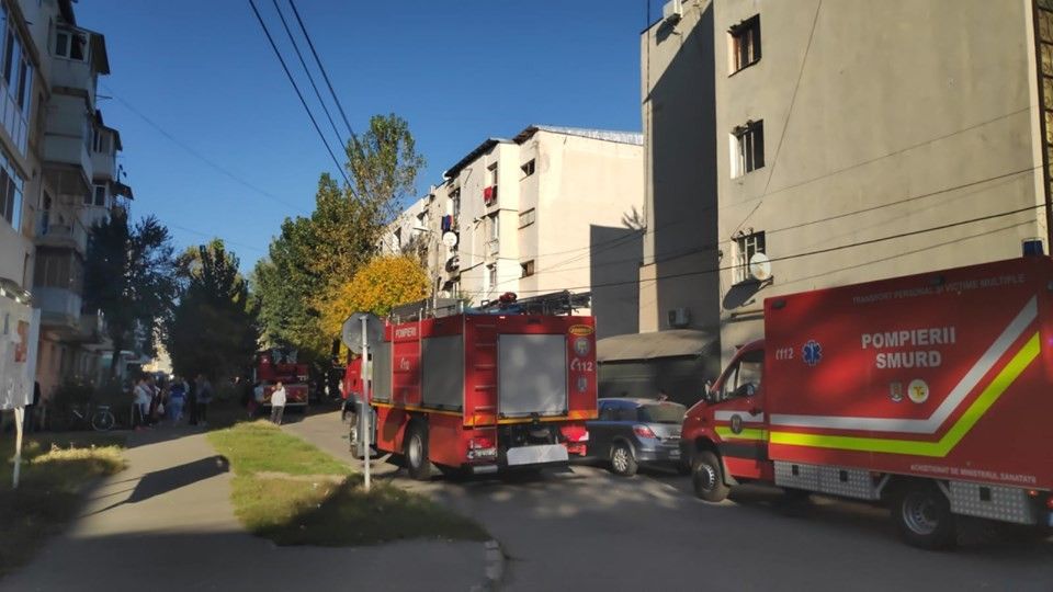 Pompierii au intervenit cu 6 autospeciale la un incendiu violent din municipiul Călărași