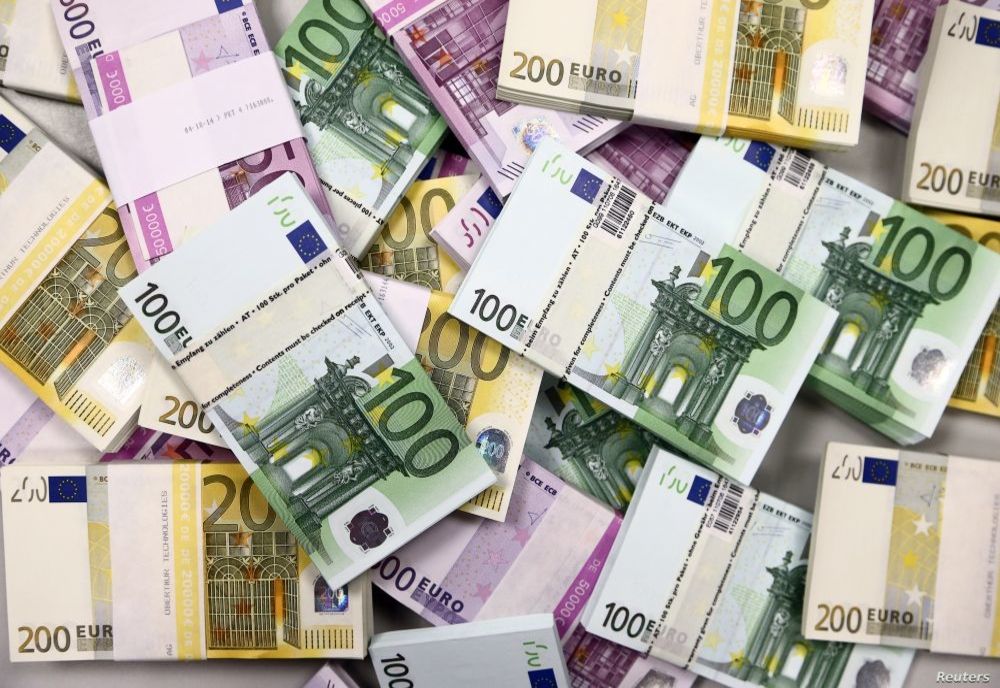 Românii din diaspora, record de bani trimiși în țară în 2018