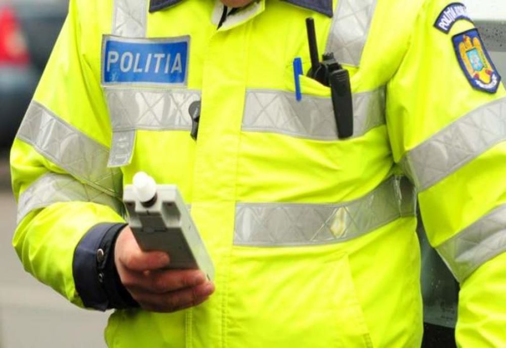 Bărbat de 30 de ani cercetat de polițiști pentru conducere sub influența alcoolului 