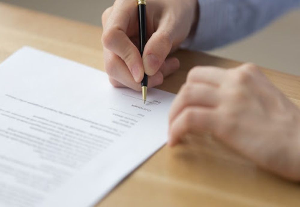 O nouă declarație pe propria răspundere pentru elevi și părinți