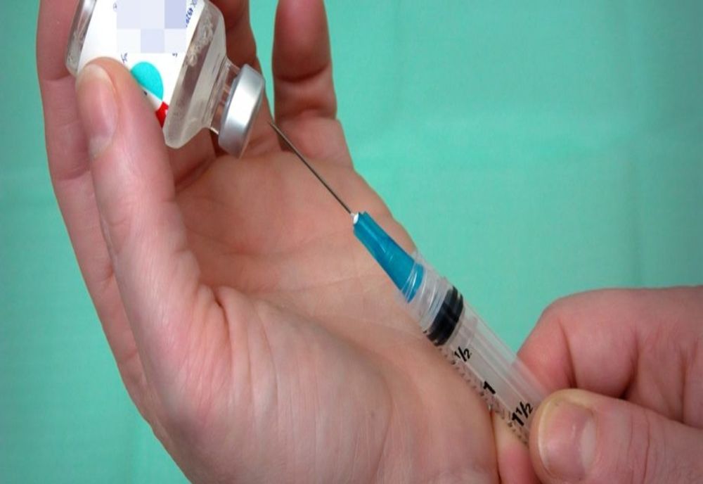 Primele doze de vaccin anti-covid, livrate în România între Crăciun şi Anul Nou