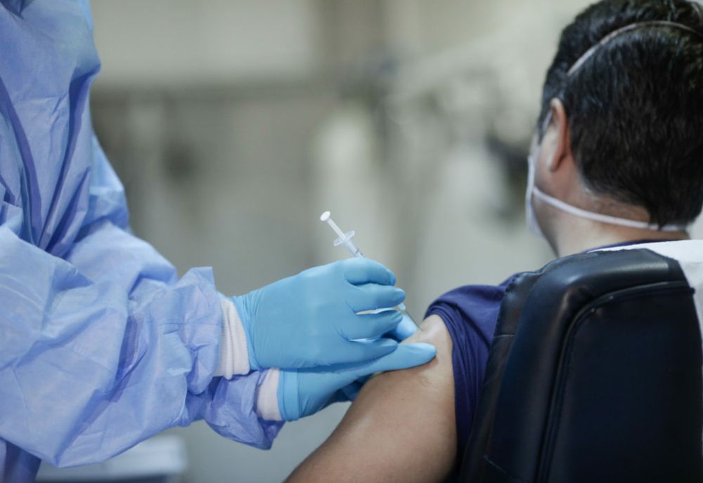 1562 de cadre medicale vaccinate anti – COVID 19 la Călărași