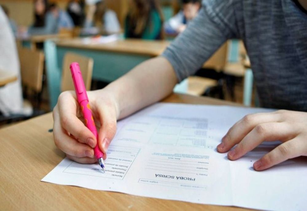 Au fost publicate testele de antrenament pentru Bacalaureat și Evaluarea Națională. Unde pot fi consultate