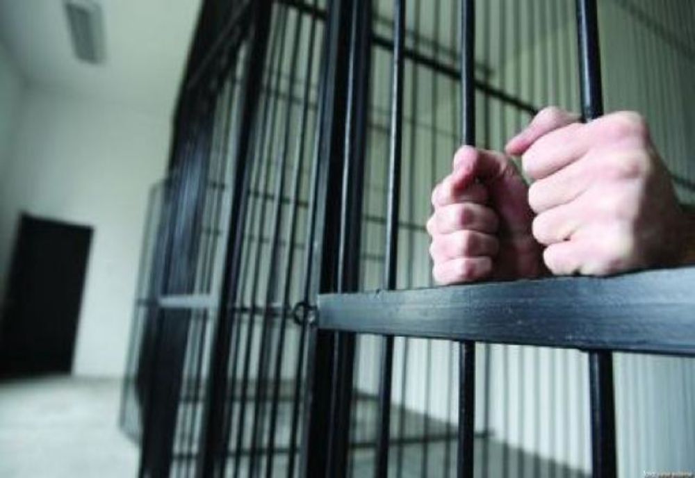 Incident la secția de poliție: un spărgător de case a evadat din centrul de reținere