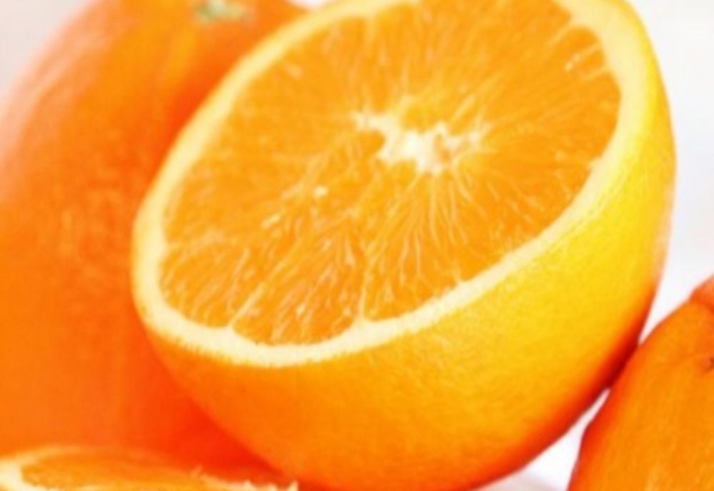 Alertă alimentară! Un mare lanț de hypermarketuri din România retrage peste 12 tone de portocale