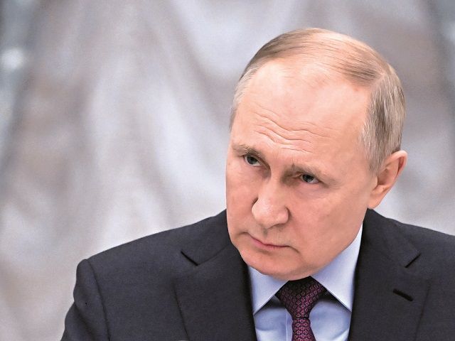 Kremlinul susține că cererea pentru energia rusă explodează. Ce țări caută petrol și gaze de la Moscova