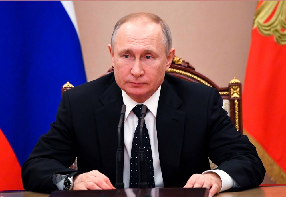    Putin i-a transmis lui Macron că-și va atinge obiectivele în Ucraina, "prin negocieri sau prin război"