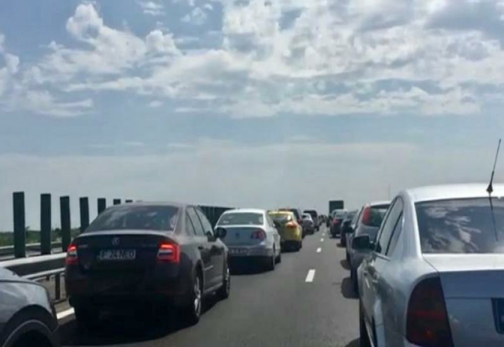 Accidente pe Autostrada Soarelui. Coloane de mașini pe drumul spre mare