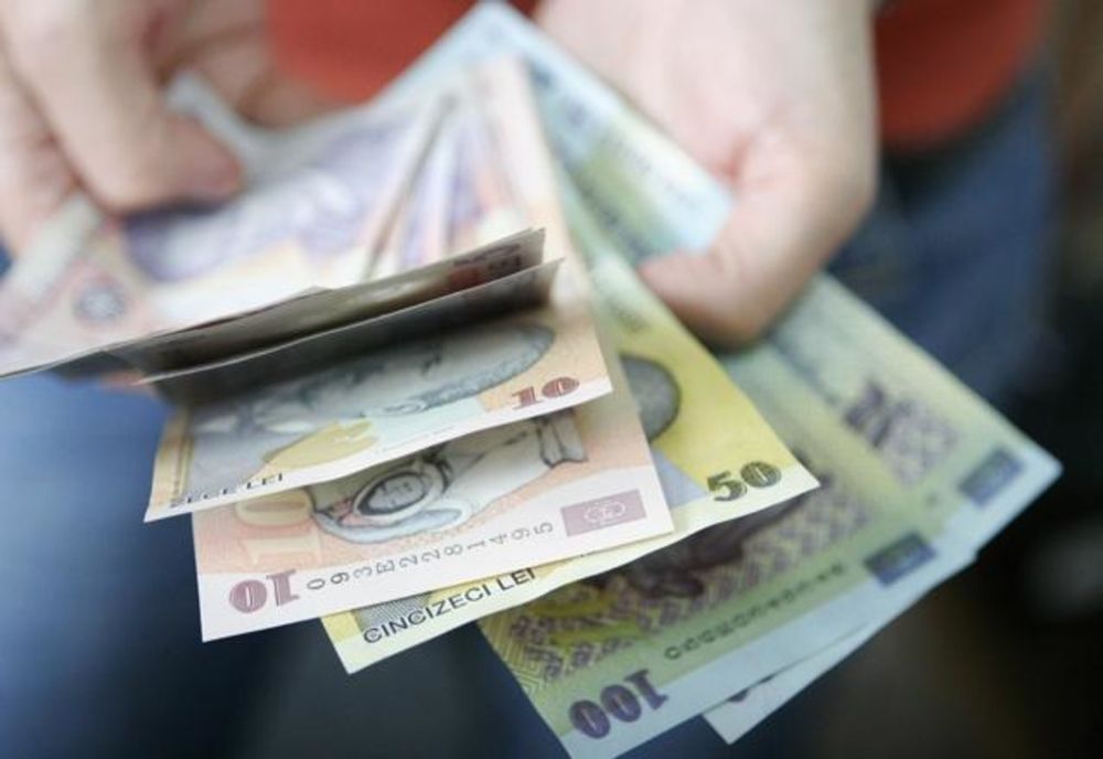 Persoanele vulnerabile vor primi 1.400 de lei pentru plata facturilor la energie și vouchere sociale