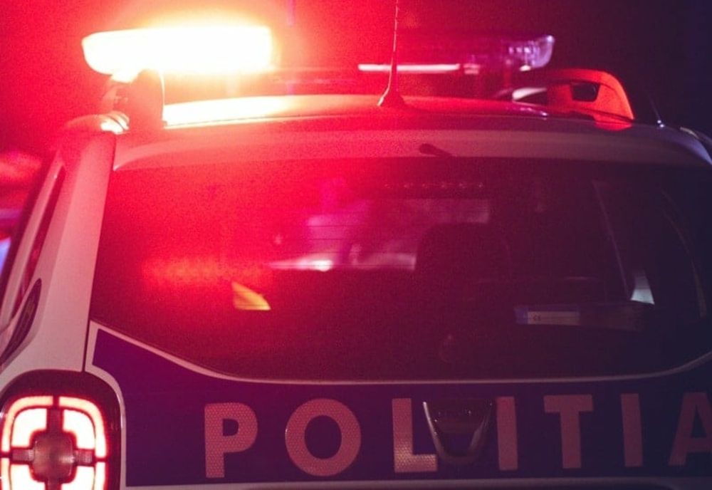 Accident pe Autostrada A2. Trei mașini și șapte persoane implicate