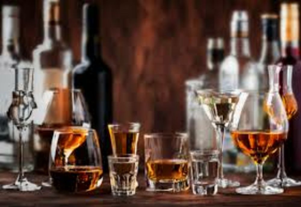 Veniturile scad, totul se scumpește, numai consumul de băuturi este în creștere