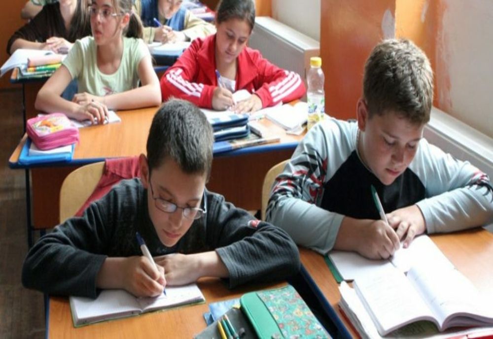 Calendarul anului școlar 2023-2024. Când începe școala și când sunt vacanțele