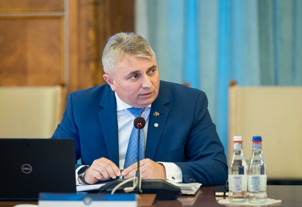 Lucian Bode, la moțiune: „Asistăm la abuzarea unui mecanism constituțional în scop electoral. Așa se mai aude de cele două formațiuni de dezertori”