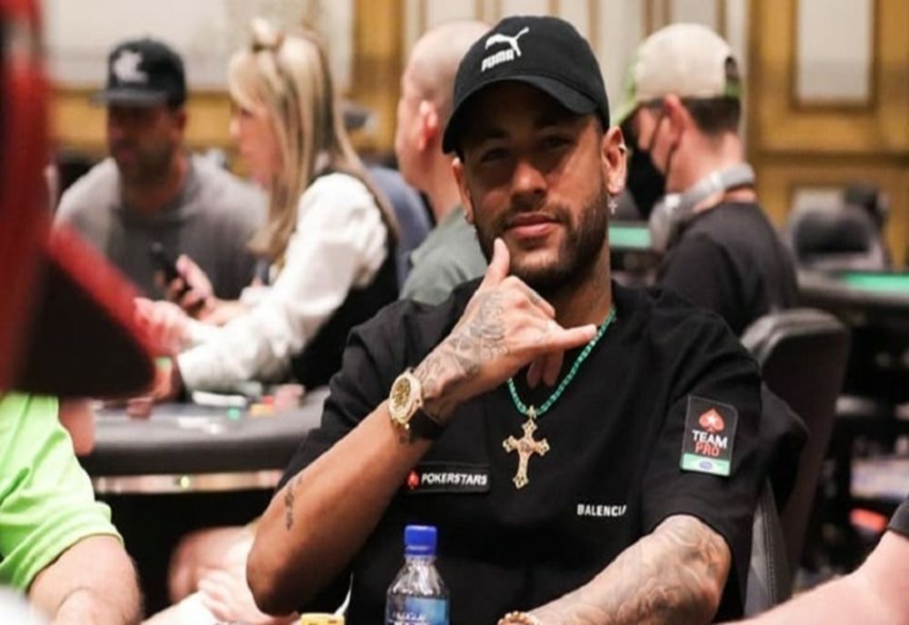 Fotbalistul Neymar a fost operat astăzi la gleznă. Brazilianul nu va mai putea juca în acest sezon