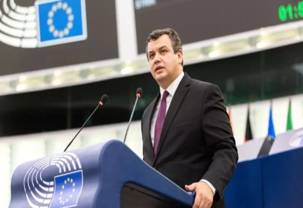 Liderul PMP, Eugen Tomac: PNL, PSD și UDMR ”mimează democrația internă”