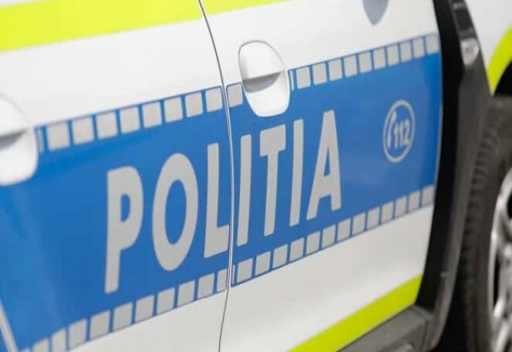 Bătrân spulberat de o mașină. A murit după ce a traversat neregulamentar