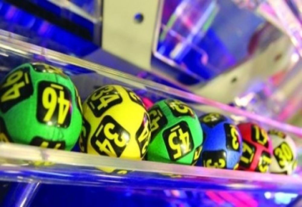 REPORTURI URIAȘE LA LOTO