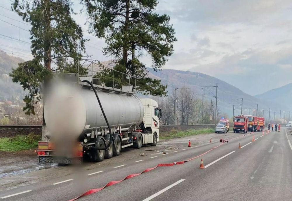 CIRCULAȚIE OPRITĂ PE DN 1. POLIȚIA RECOMANDĂ RUTA ALTERNATIVĂ PLOIEȘTI - BRAȘOV 
