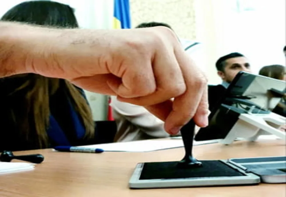 Peste 250.000 de călărășeni cu drept de vot sunt așteptați mâine la urne
