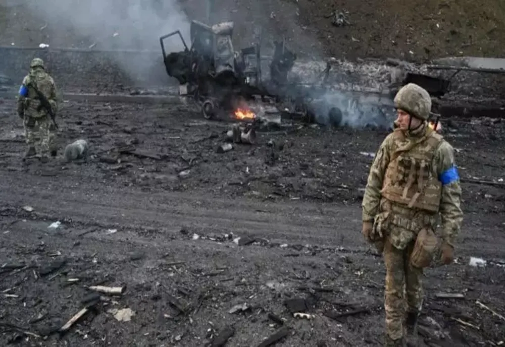 VIDEO Război în Ucraina, ziua 32: Rusia bate pasul pe loc la sol, dar distruge de la distanță și folosește arme interzise