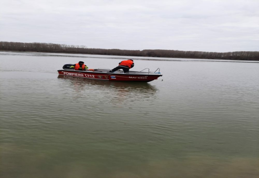 Un marinar dat dispărut, căutat de 5 zile în apele Dunării