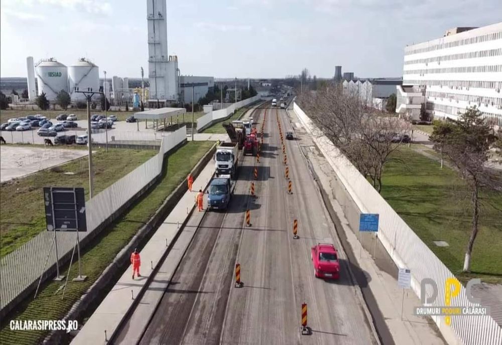 Începe asfaltarea drumului de acces din municipiul Călărași - DJ 306A. Rute alternative