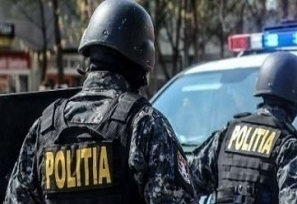 La răcoare! Scandalagii săltați de polițiști în Călărași