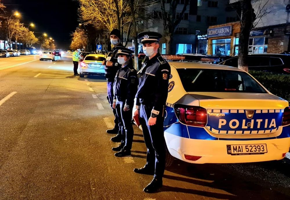 Instructor auto "de ocazie". Prins noaptea când își învăța prietena să conducă pe drumurile publice