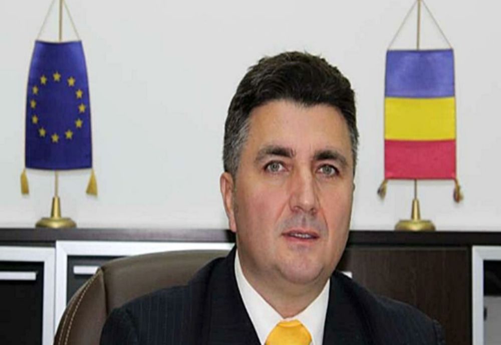 ANSVSA a rămas fără șef. Florin Cîțu l-a dat afară pe Robert-Viorel Chioveanu