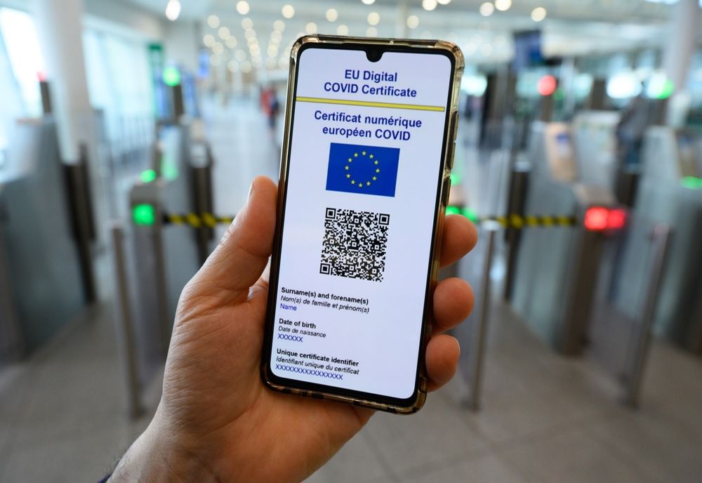 Certificat verde eliberat pentru un simplu test antigen rapid. Noi reguli stabilite de Comisia Europeană