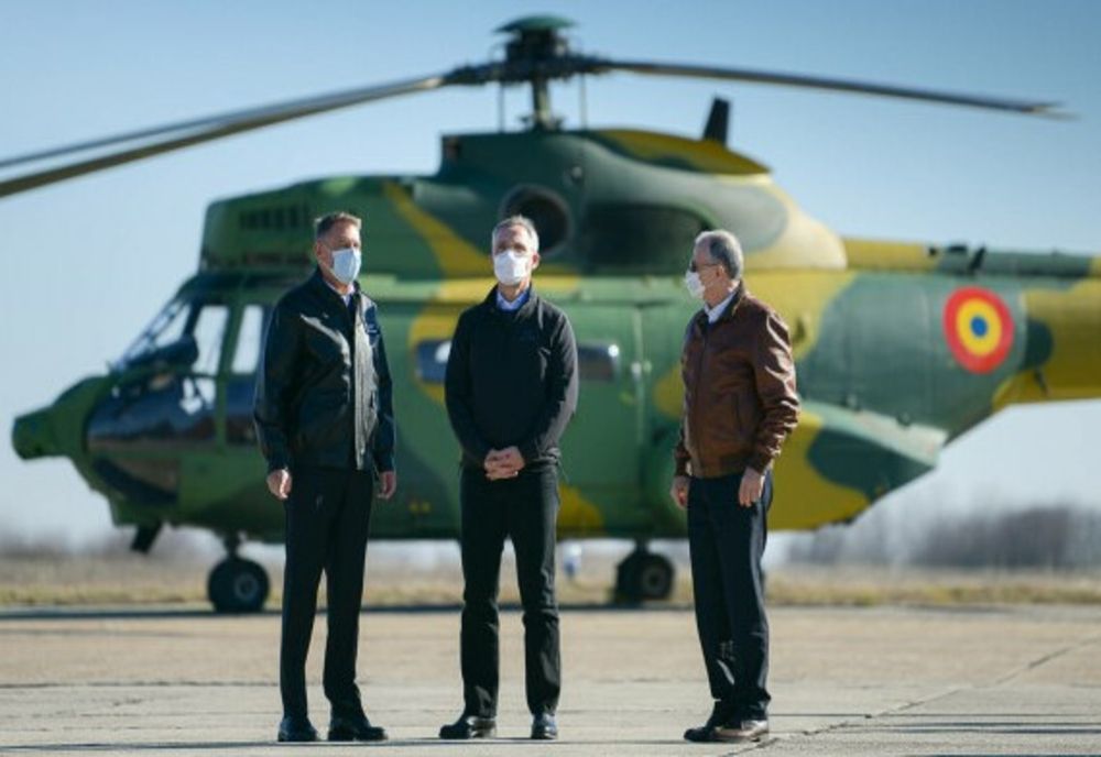 VIDEO Secretarul general al NATO și Klaus Iohannis au ajuns la Baza 57 Aeriană Mihail Kogălniceanu