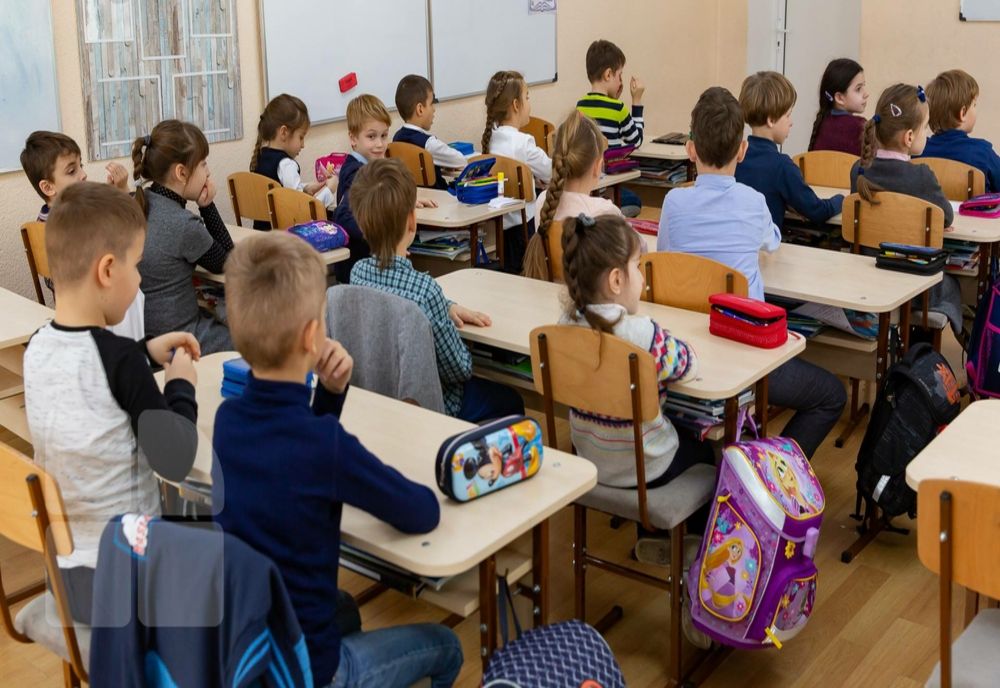Legea mult așteptată de milioane de români, aprobată! Noi beneficii pentru toți părinții