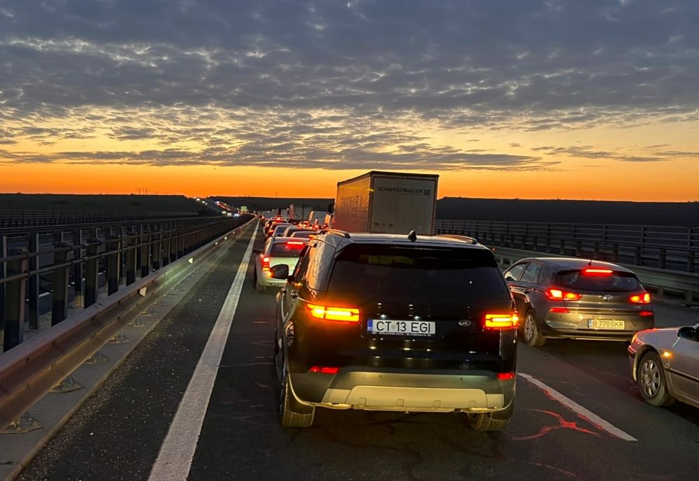 Coloane de mașini pe Autostrada Soarelui, pe sensul spre Capitală