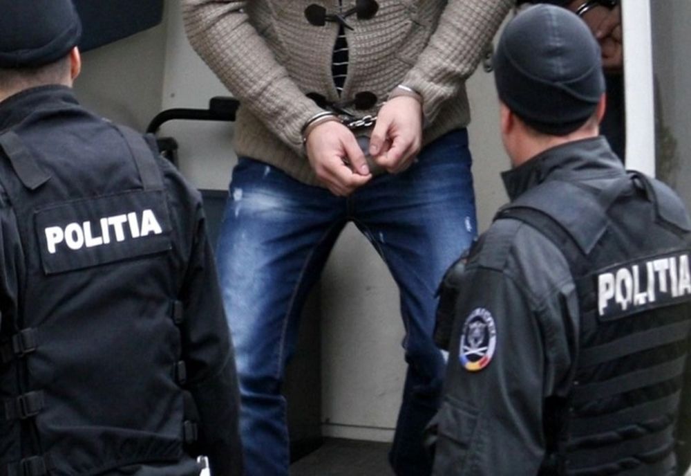 Bărbat căutat național și internațional, prins de polițiști