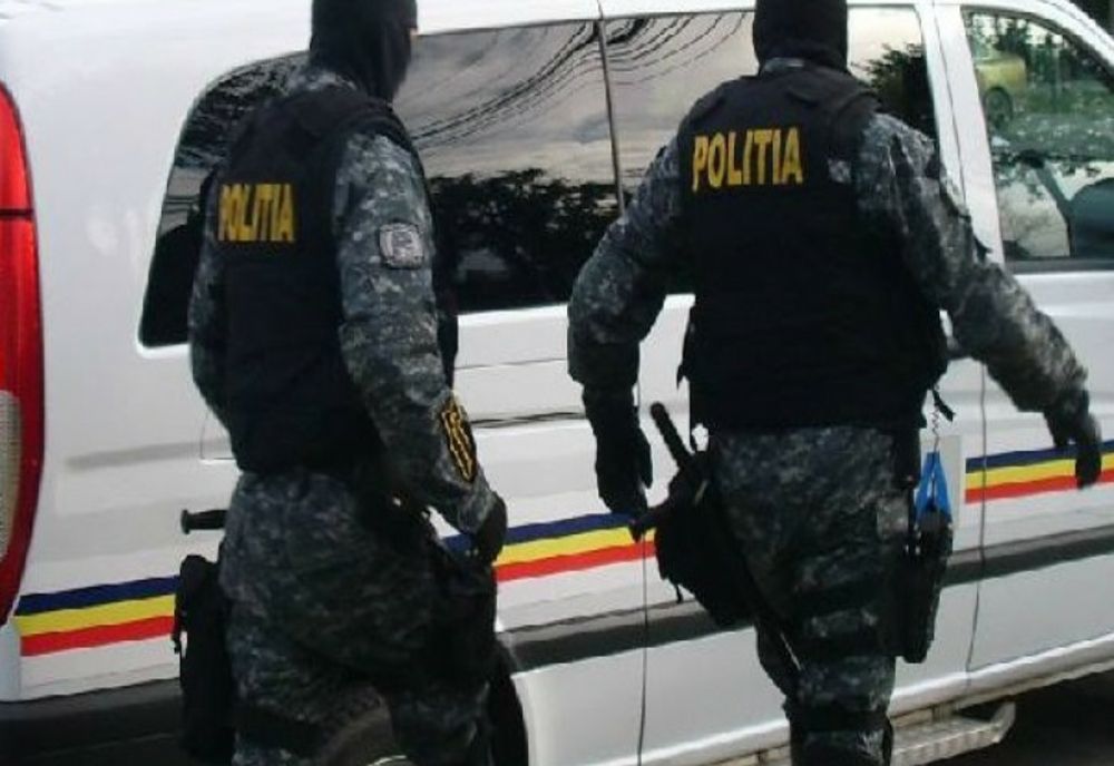 Descinderi ale polițiștilor călărășeni. Șase persoane reținute în urma unui scandal într-o societate comercială