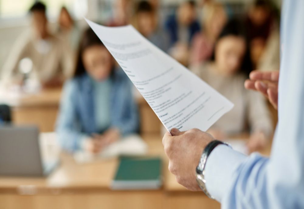 Bacalaureat, sesiunea de toamnă - Rata de promovare, după soluţionarea contestaţiilor, 35,4%, în creştere cu aproape 3% faţă de rezultatele iniţiale