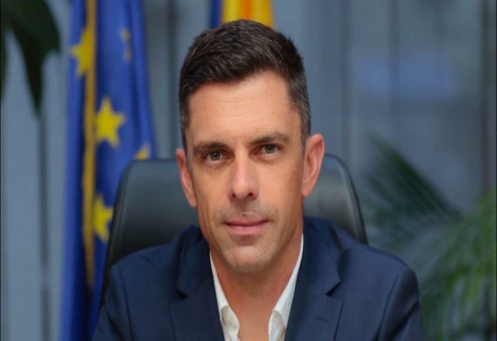 Dosar penal pe numele ministrului Sportului! Eduard Novak ar fi provocat un accident cu mașina instituției