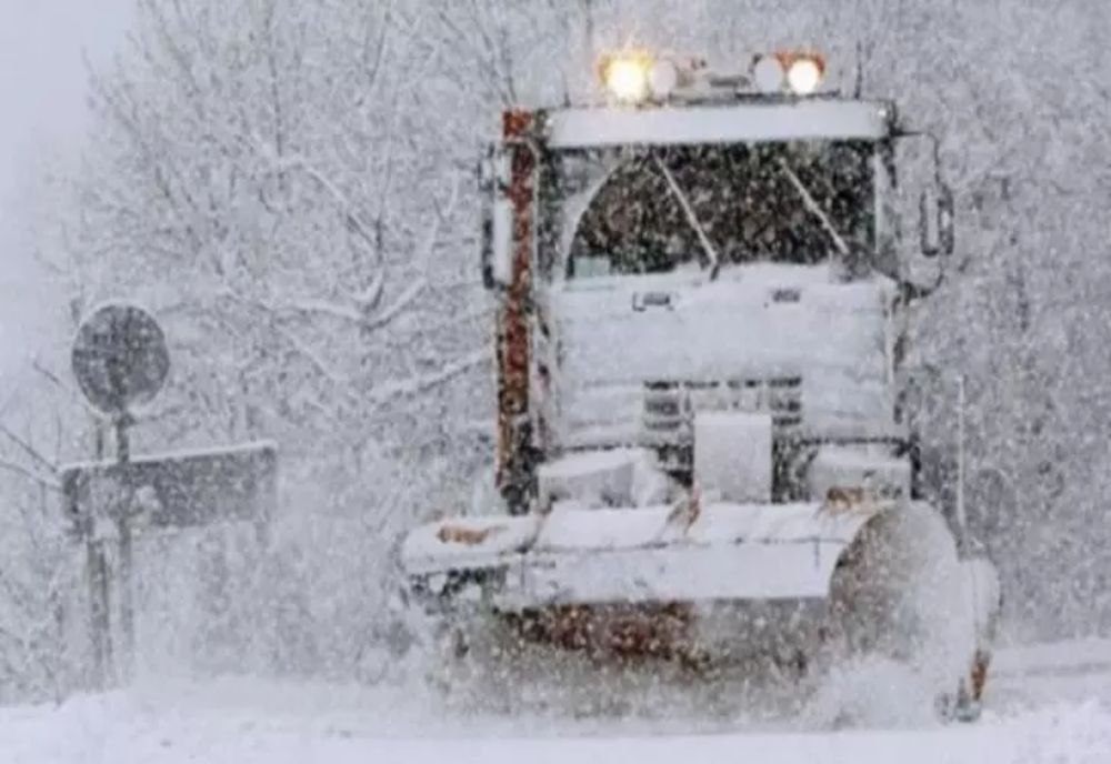CICLON POLAR peste România. Alertă meteo: cod PORTOCALIU de NINSORI VISCOLITE. Situația în vestul țării
