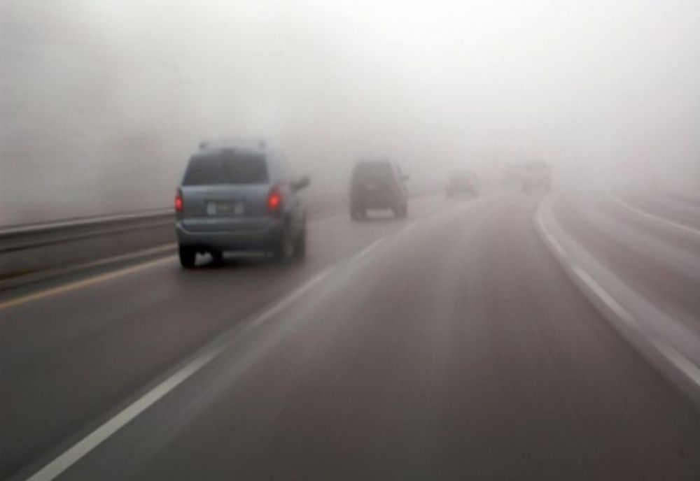 Alertă meteo: cod galben de fenomene periculoase. Zonele afectate de ceață densă și ghețuș